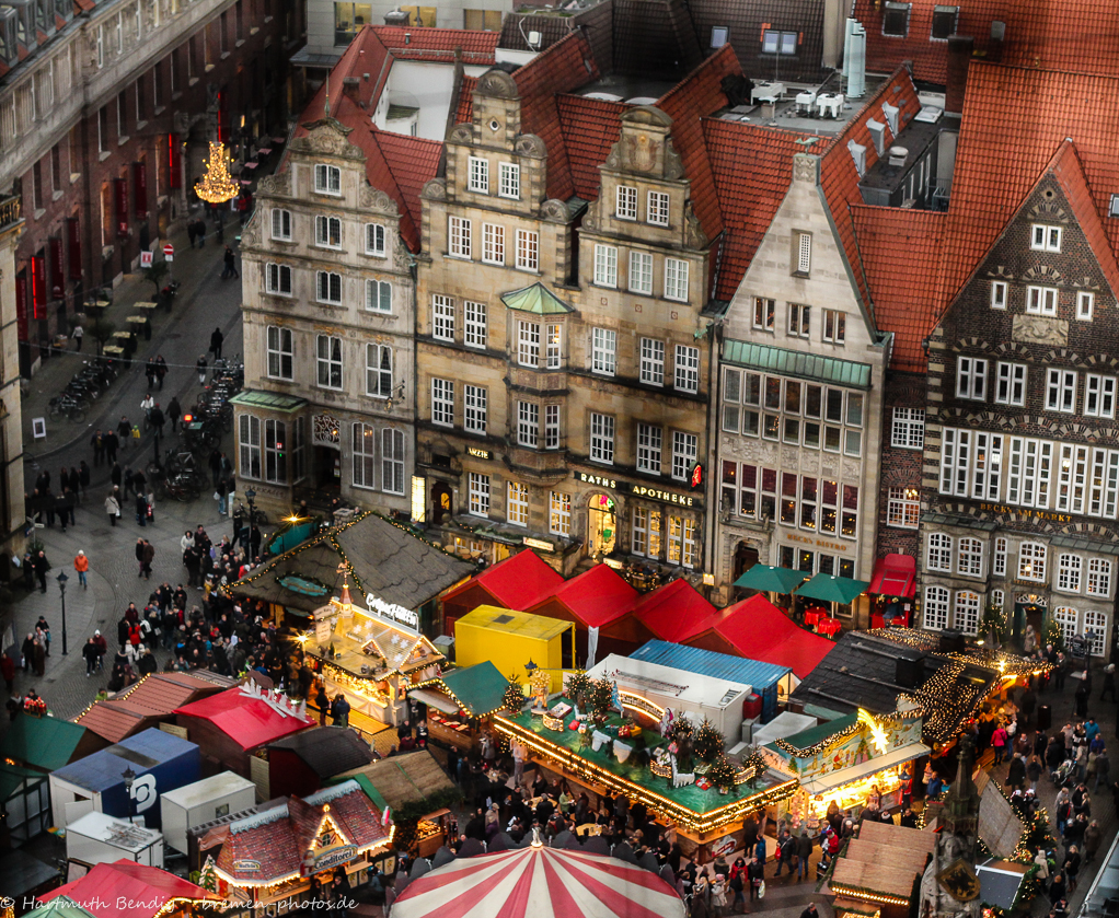Blick vom Domturm auf den Bremer Weihnachtsmarkt 2015